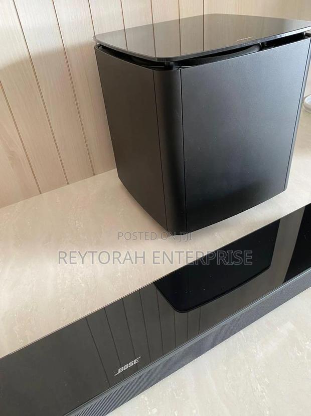 Bose Smart Soundbar 700 With Acoustimass Bass Module photo 2