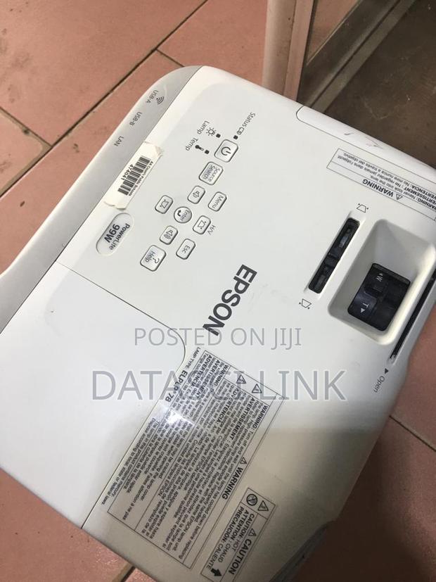 Epson Slightly Uk Used Projector photo 3