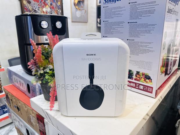 Shop the Best WH-1000XM5 Sony Headphones · Photo 2