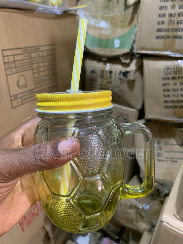 Mason Jar With Straw · Photo 3