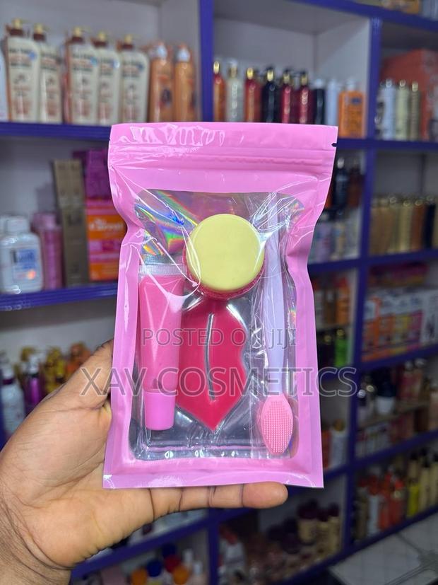 Pink Lip Lipcare Set · Photo 2