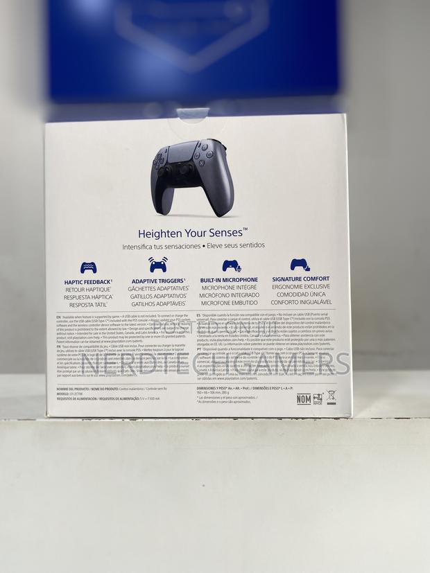 PS5 Dualsense Controller Silver · Photo 4