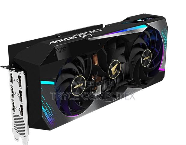 Asus Strix RTX 3080 10gb Graphic Card · Photo 4