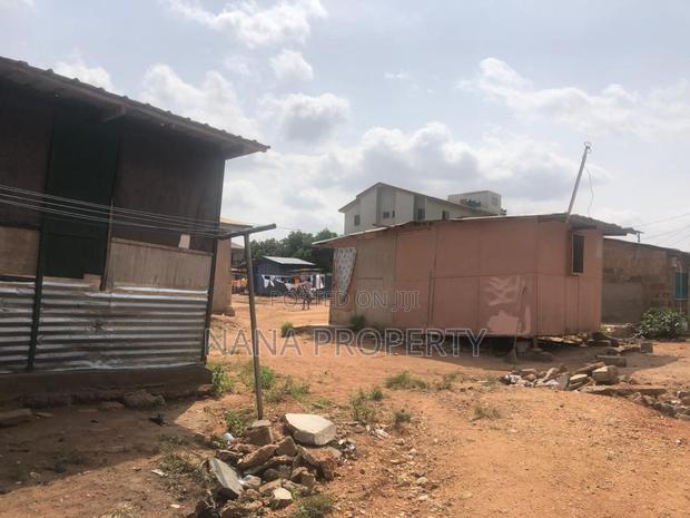 Six Plots of Land for Sale Located at Adenta Rowi Wall · Photo 2