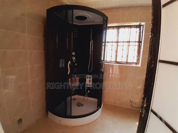 7bdrm Duplex in Kronum Afrancho, Kumasi Metropolitan for sale · Photo 4