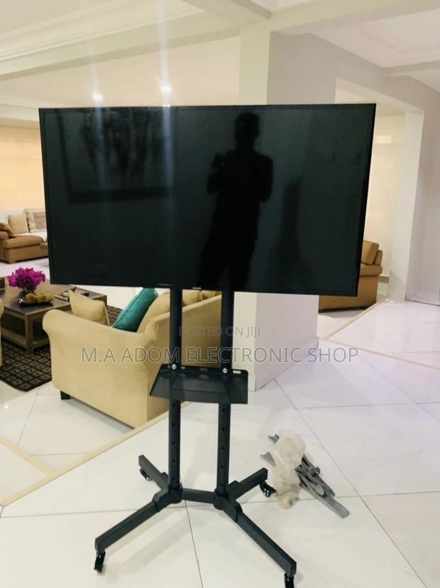High Quality Moveable Tv Trolly for 32”-70” Tv,Black. · Photo 2