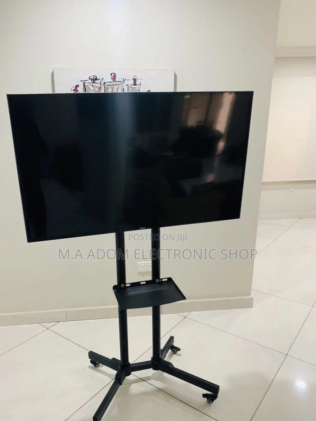 Purchase Classic Moveable Tv Trolly for 32”-70” Tv. · Photo 2