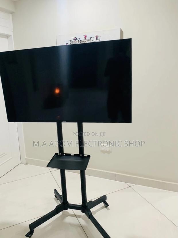 Long Lasting Moveable Tv Trolly for 32” - 70 Inch Tv,Black · Photo 2