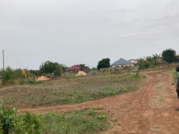 Five Acres of Land for Sale Located at Oyibi · Photo 3