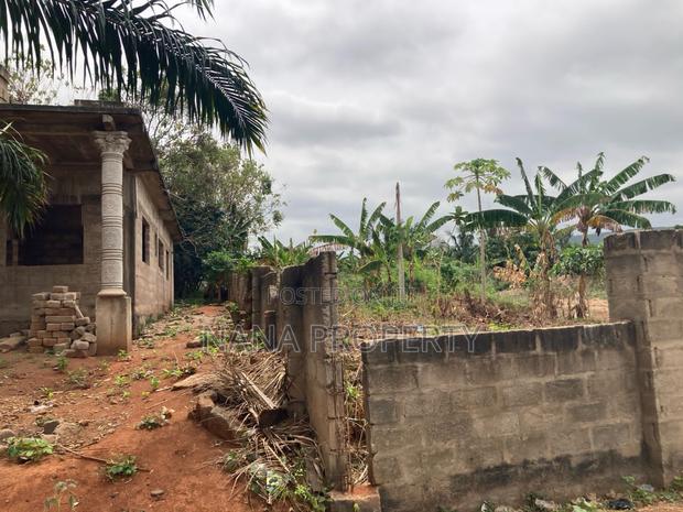 Half Plots of Land for Sale Located at Oyarifa Kuotaam · Photo 1