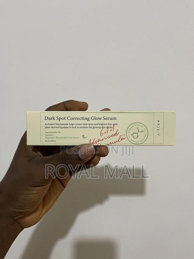 Axis-Y Dark Spot Correcting Glow Serum · Photo 3