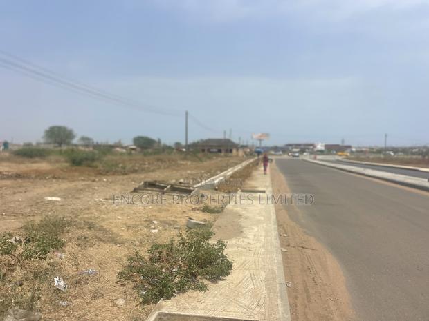 Roadside Plots of Land Now Selling · Photo 2