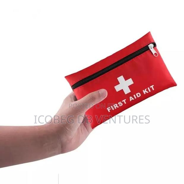 Compact First Aid Kit/First Aid/ Travel Survival Kit photo 2