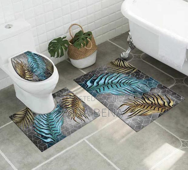 Bathroom Mat · Photo 4