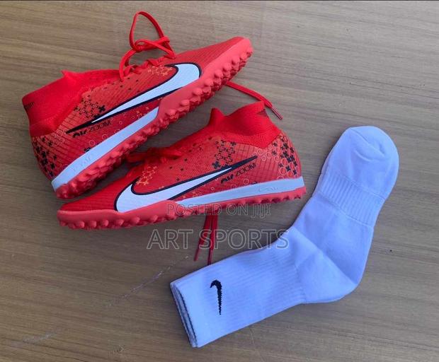 Nike Mercurial Superfly Astroturf Boot · Photo 4