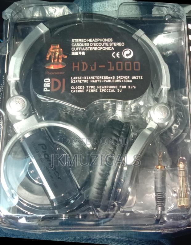 Pioneer_ HDJ-1000 Headphones · Photo 4