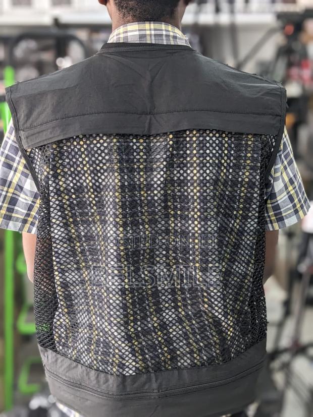 Photography, Videography and Media Vest Multi Pockets photo 2