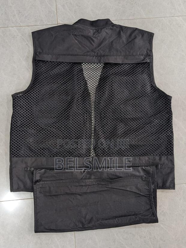 Photography, Videography and Media Vest Multi Pockets photo 4