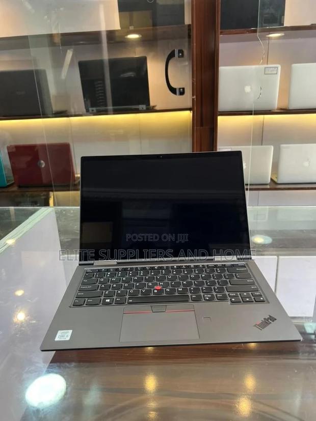 New Laptop Lenovo Thinkpad X1 Yoga 16GB Intel Core I5 SSD 512GB · Photo 4
