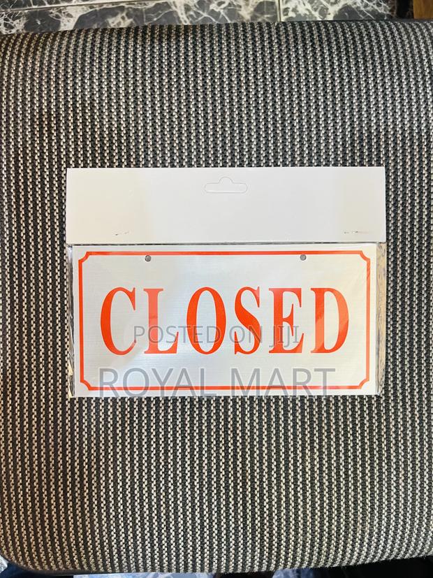 Open and Close Sign · Photo 4