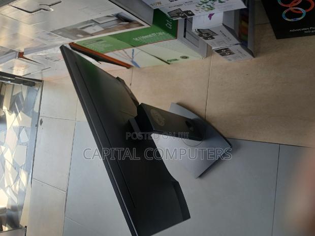 Dell U2717D Monitor
