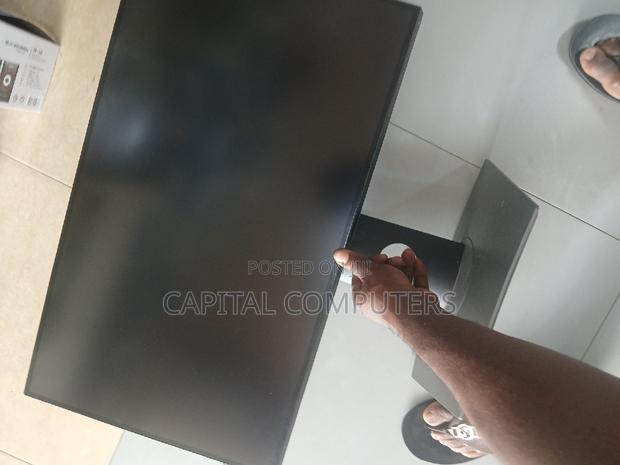 Dell U2717D Monitor photo 2