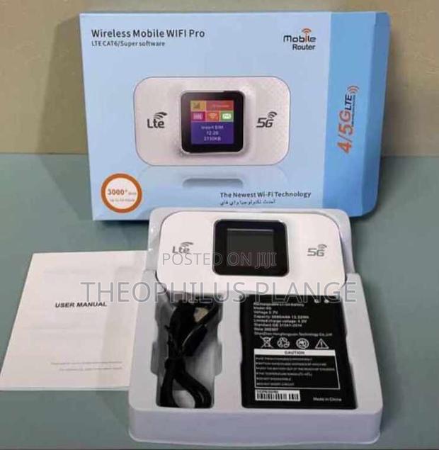 Universal Mobile Wi-Fi Pro · Photo 2
