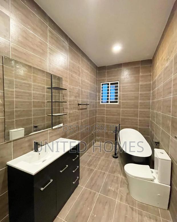 4bdrm House in Oyarifa for sale · Photo 4