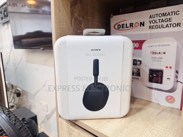 Powerful Dynamic Headset SONY WH-1000XM5 · Photo 2