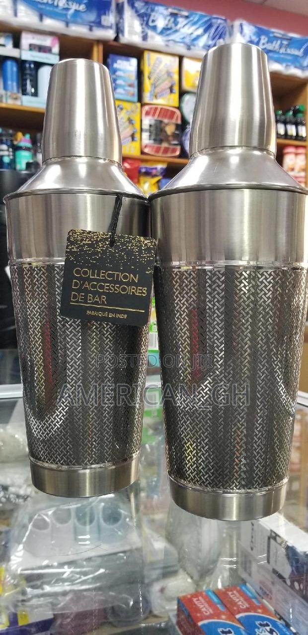 Stainless Steel Cocktail Shaker · Photo 3