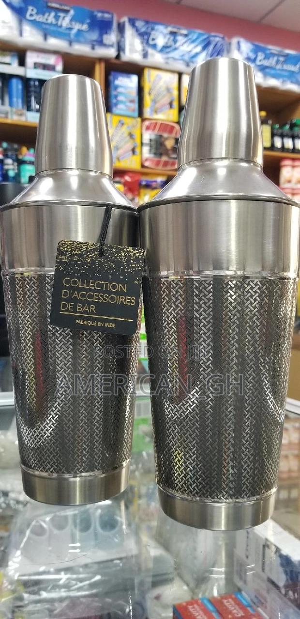 Stainless Steel Cocktail Shaker · Photo 4