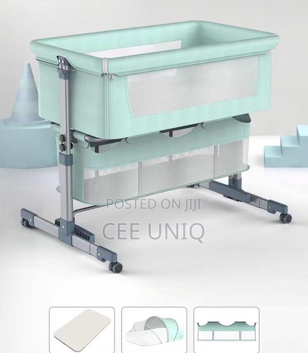 Bedside Bassinet or Co Sleeper · Photo 2