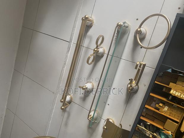 Gold Bathroom Accessories Set