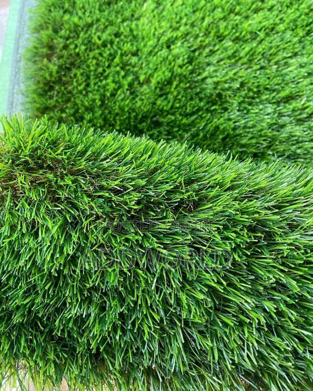 Original Premium Green Grass 50mm Thickness 250gh Per SQM photo 4