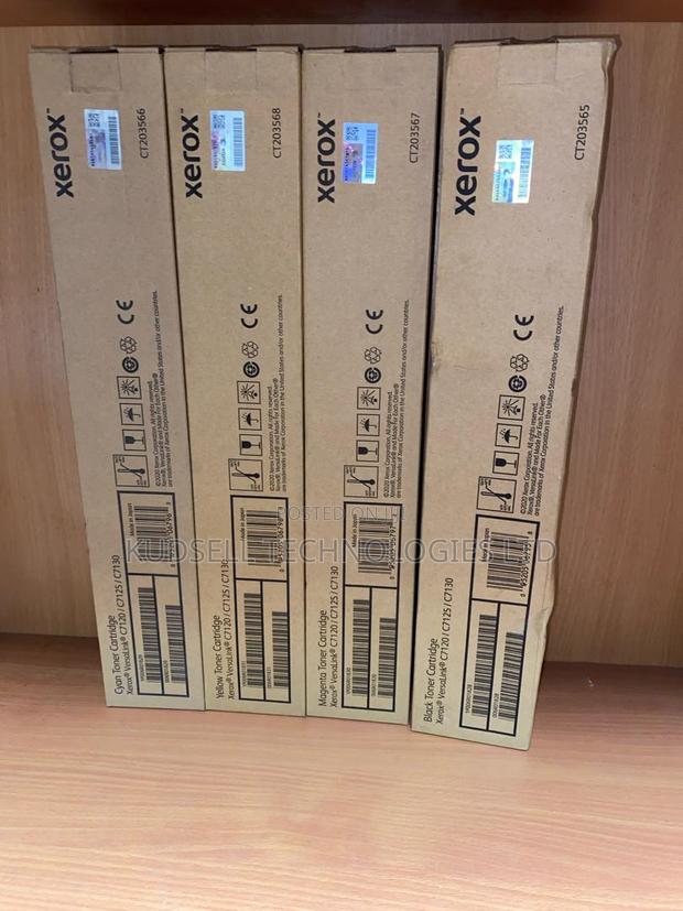 Xerox 106R03737 Black Toner Cartridge 70 Series · Photo 4