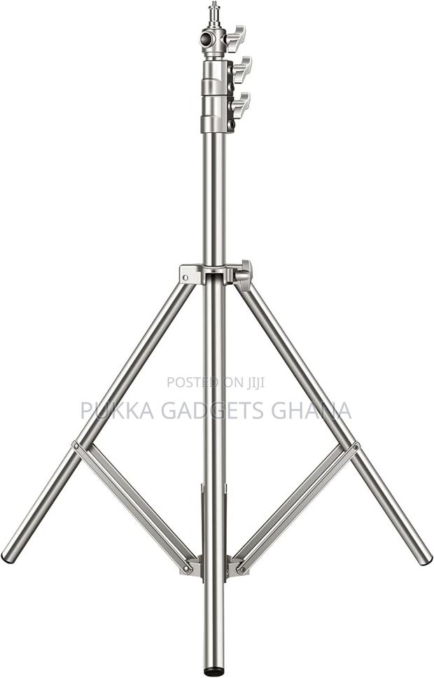 Silver Light Stand · Photo 4