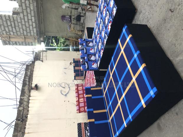 Inbuilt Bed With Mattress