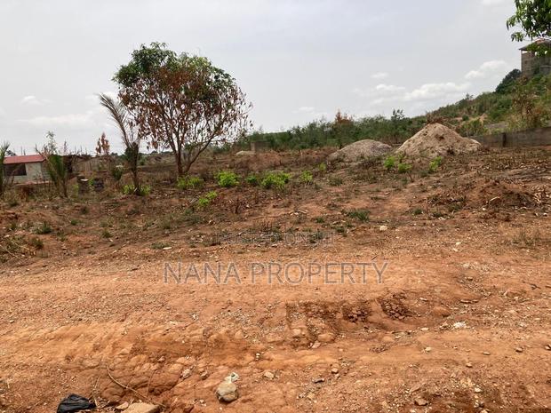 One Plot of Land for Sale Located at Oyarifa Focus Hospital · Photo 1