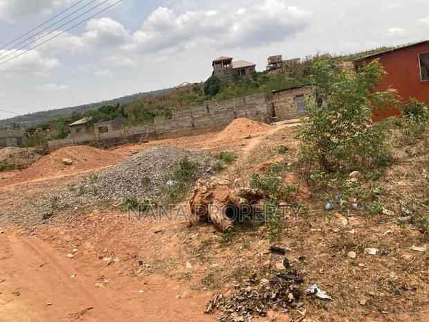 One Plot of Land for Sale Located at Oyarifa Focus Hospital · Photo 2
