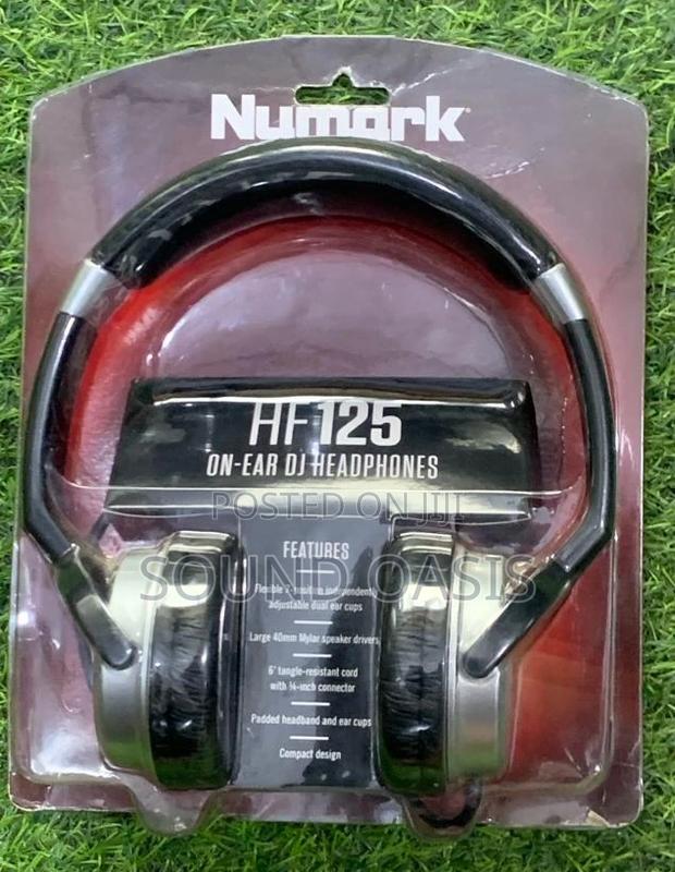 Numark HF125 - Ultra-Portable Professional DJ Headphones · Photo 3