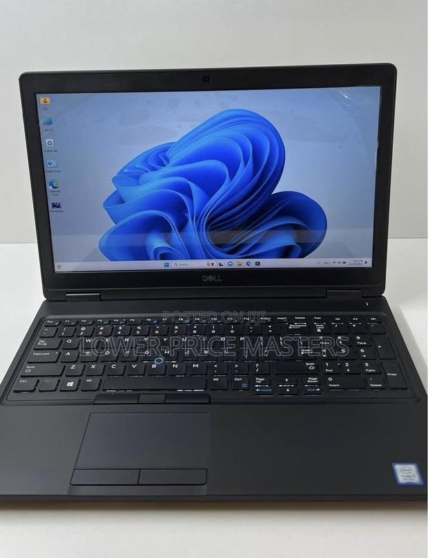 New Laptop Dell Latitude 5580 16GB Intel Core i7 SSD 512GB · Photo 4