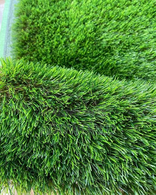 Original Premium Green Grass 50mm Thickness 250gh Per SQM photo 6