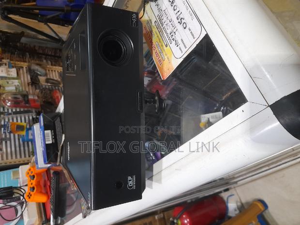Vivitek Projector ( 2800 Lumens ) photo 5