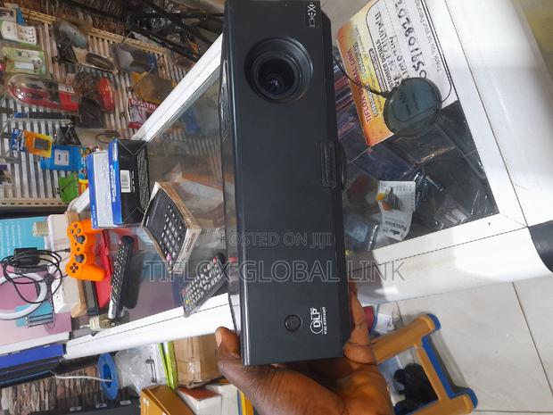 Vivitek Projector ( 2800 Lumens ) photo 7