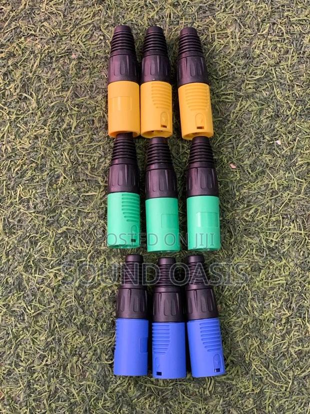 Male and Female Canon Plugs (Plastic) -XLR Plugs · Photo 4