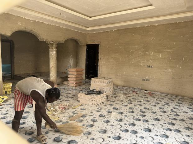 7bdrm Block of Flats in Tech Apromase, Kumasi Metropolitan for sale photo 6