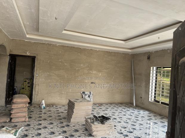 7bdrm Block of Flats in Tech Apromase, Kumasi Metropolitan for sale photo 4