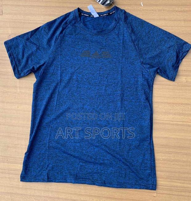 Adidas Top · Photo 4