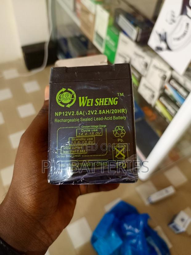 12v 2.8 AH BATTERY · Photo 4