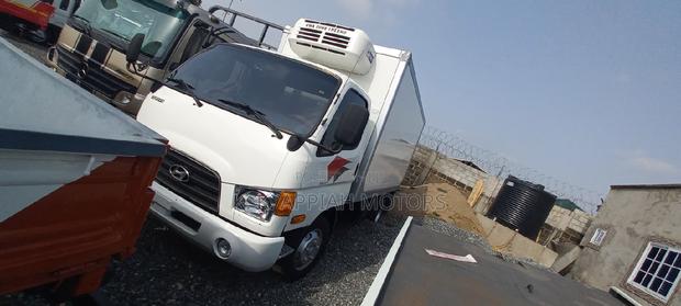 Hyundia Mighty Two Refrigerator Truck
